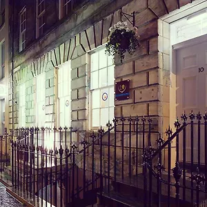 4* Hotel Hill Place